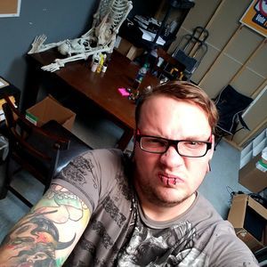 Meet your Posher, Carson